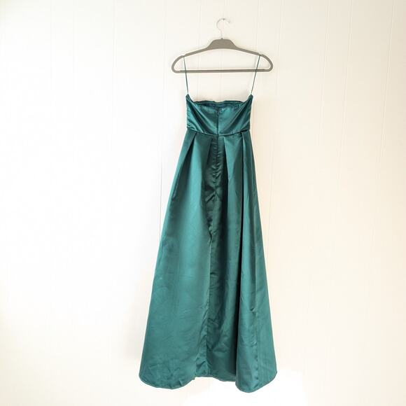 Showpo Queen Of The Show Strapless Maxi Fitted Dress in Emerald Satin, size 0 - Picture 3 of 10